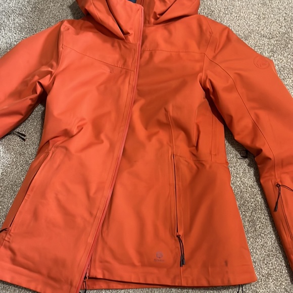 Insulated Gortex Ski Shell - Picture 12 of 15